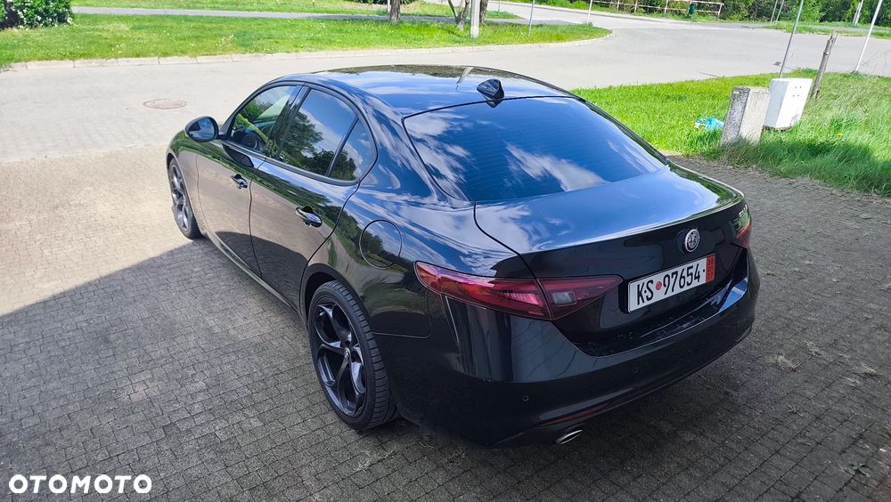 Alfa Romeo Giulia 2.2 D Turbo Super - 6