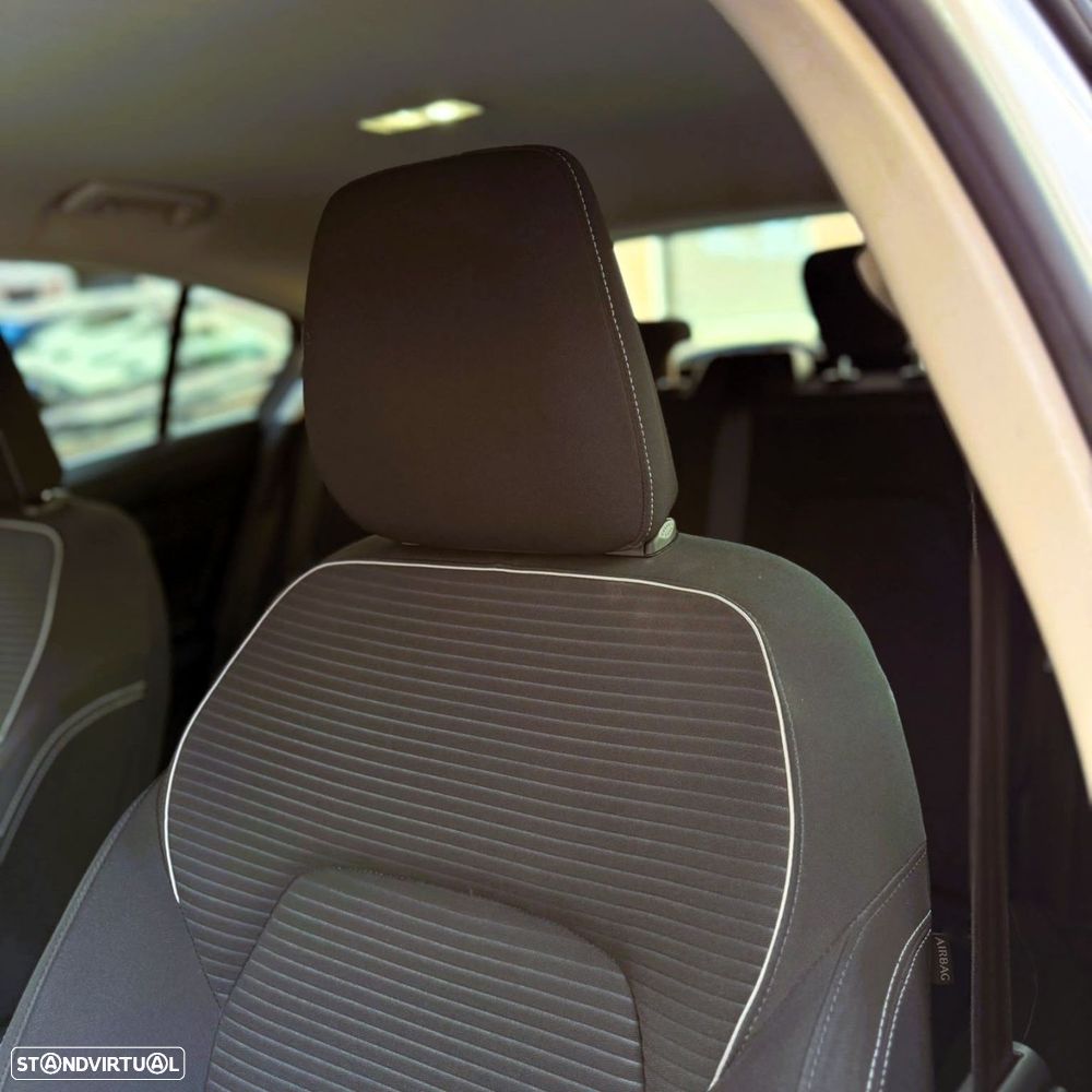 Ford Focus 1.5 TDCi EcoBlue Titanium Aut. - 19