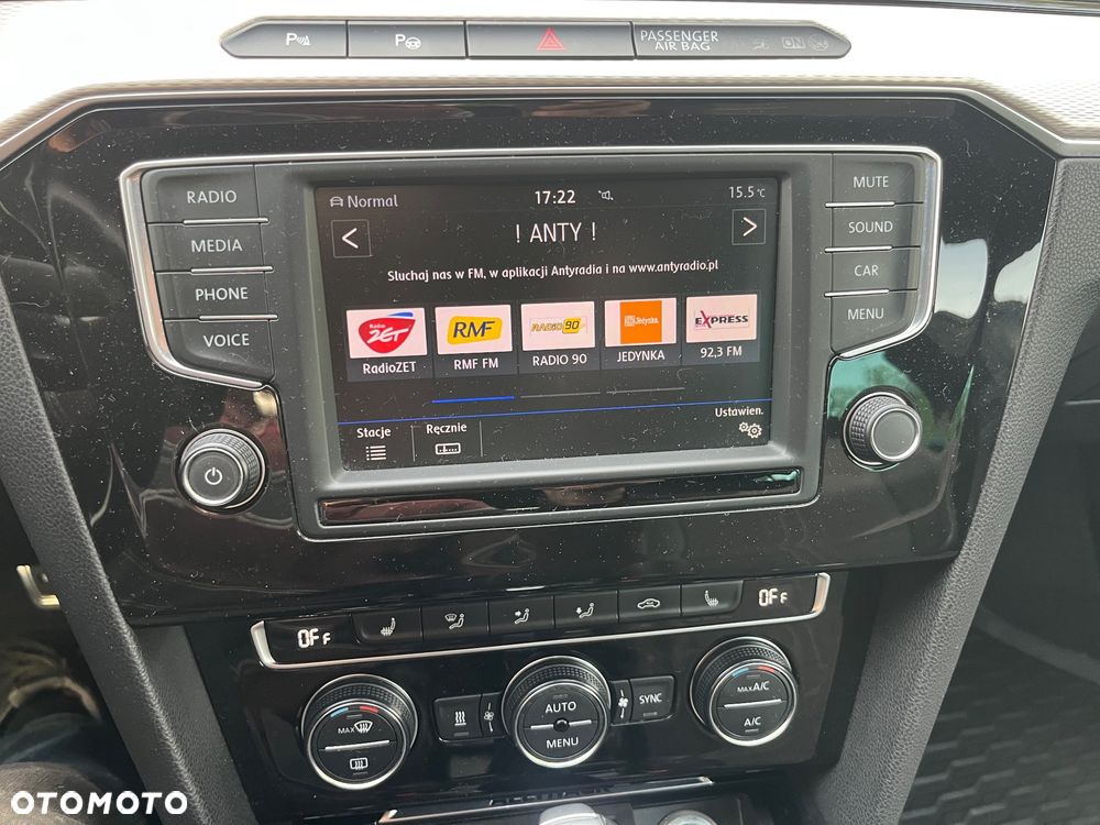 Volkswagen Passat 2.0 TDI SCR DSG Business - 29