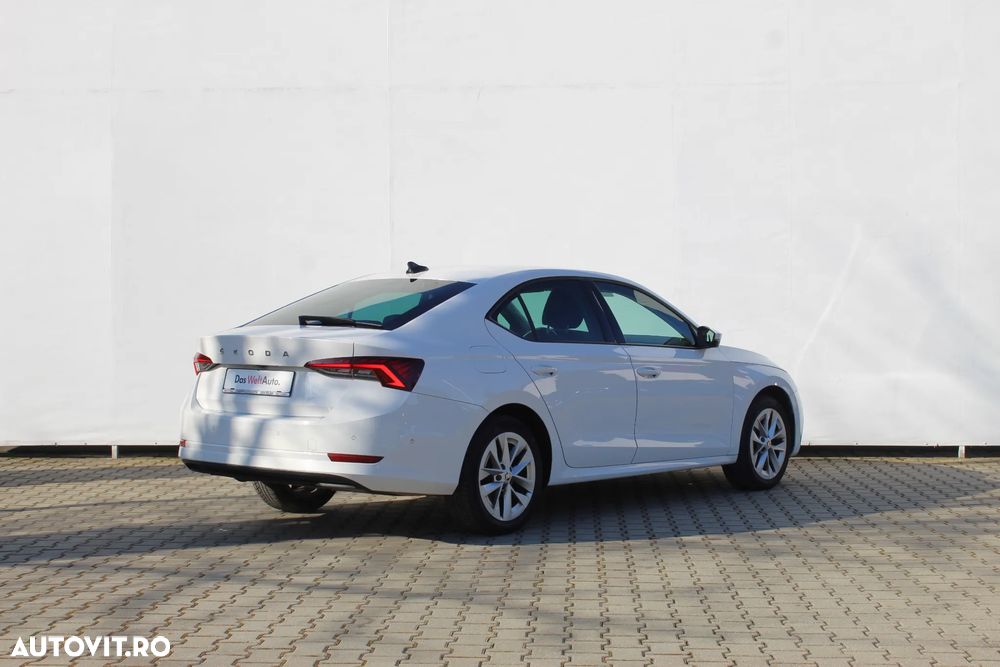 Skoda Octavia 2.0 TDI DSG Style - 3