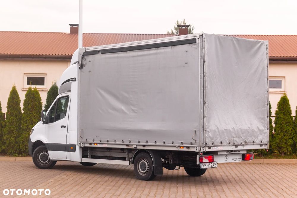 Mercedes-Benz Sprinter - 14