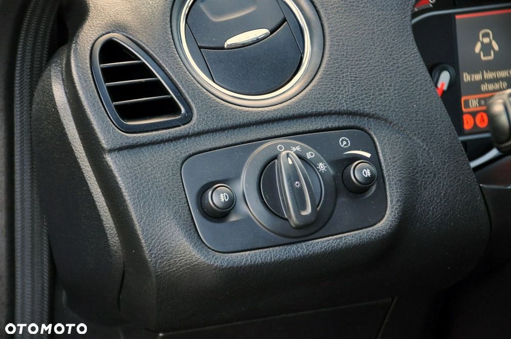 Ford S-Max - 36