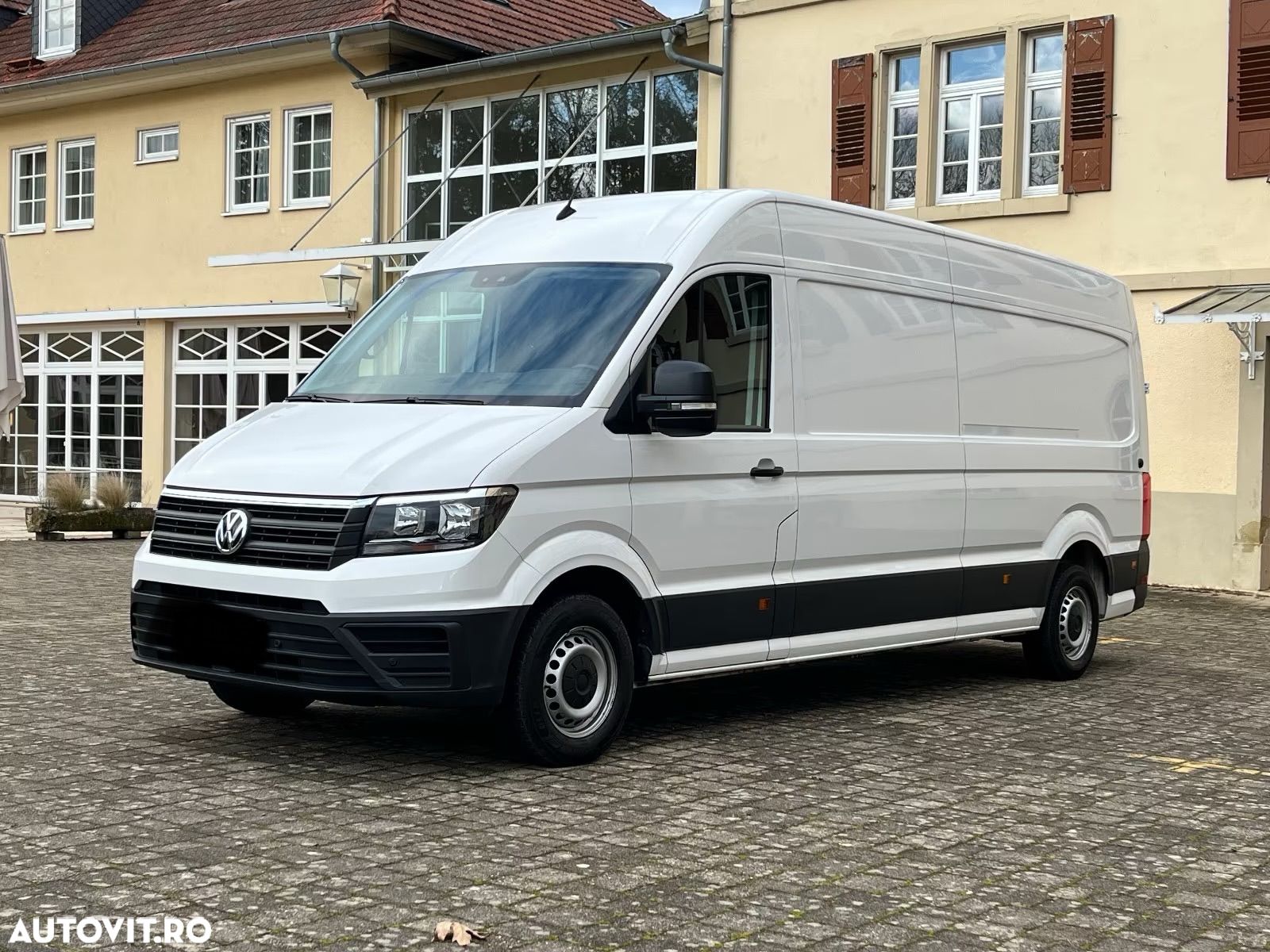 Volkswagen Crafter VW 35 XL an 2020 L3H2 H2L3 2.0 TDI 140 cai Euro 6 Duba mediu lung Autoutilitara Unic Proprietar de noua Km reali istoric reprezentanța carvertical scos fără rugina arata perfect - 1