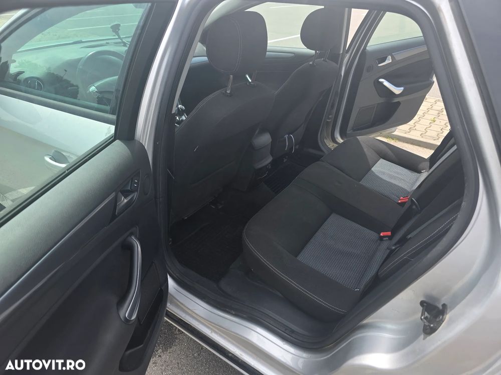 Ford Mondeo 2.0 TDCi Black Magic - 9