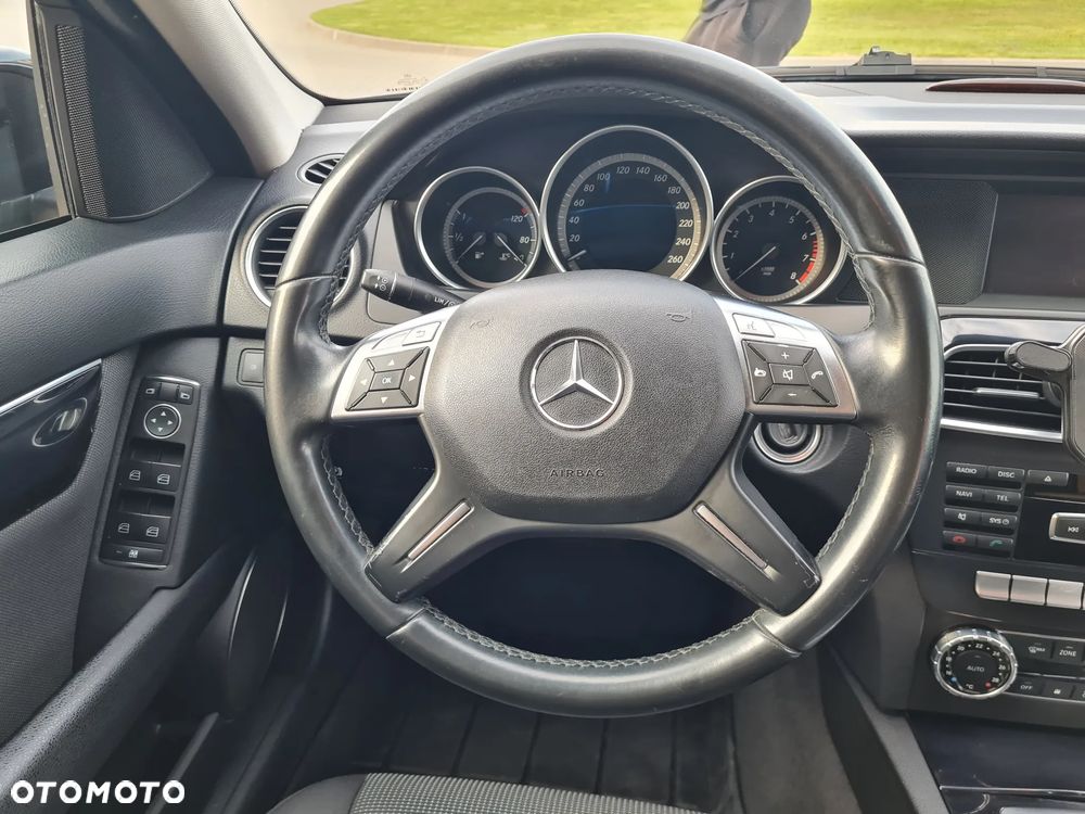 Mercedes-Benz Klasa C - 17