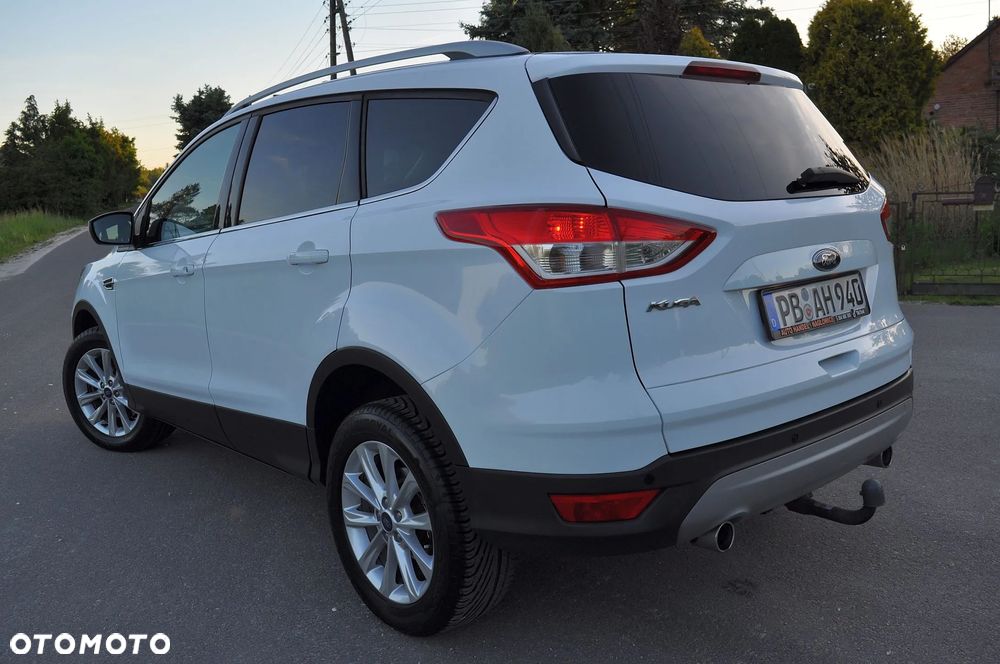 Ford Kuga 2.0 TDCi 2x4 Business Edition - 4