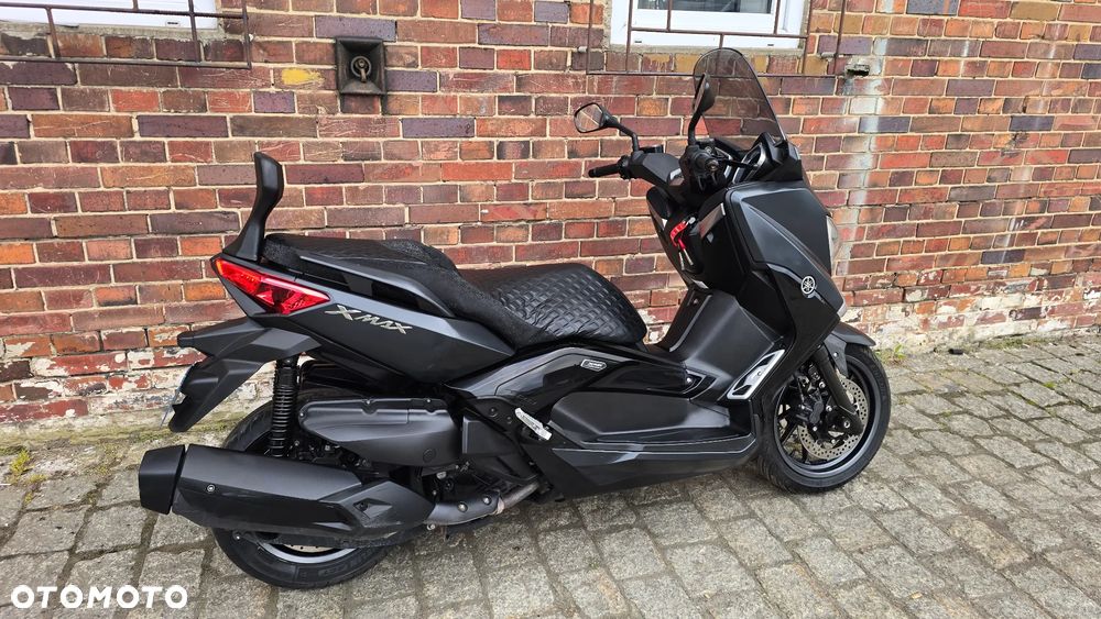 Yamaha X-max - 16