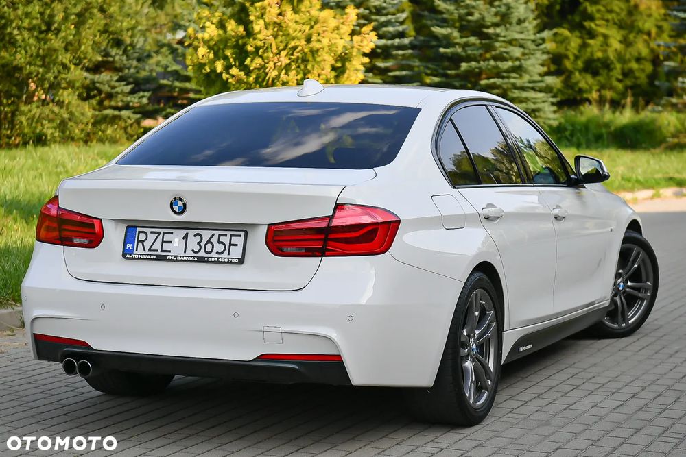 BMW Seria 3 320d M Sport - 6