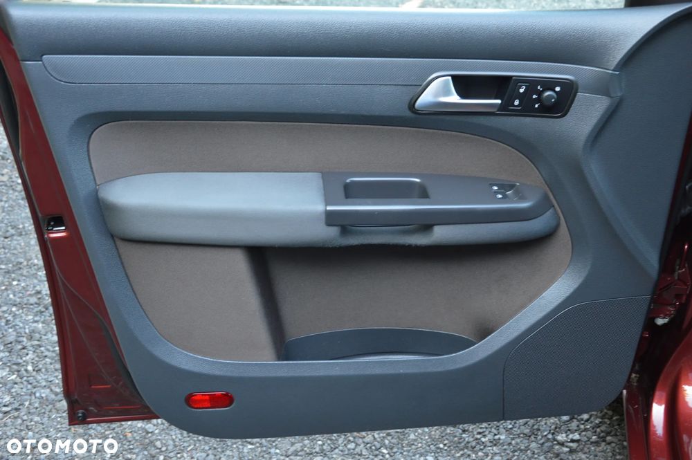 Volkswagen Caddy - 28