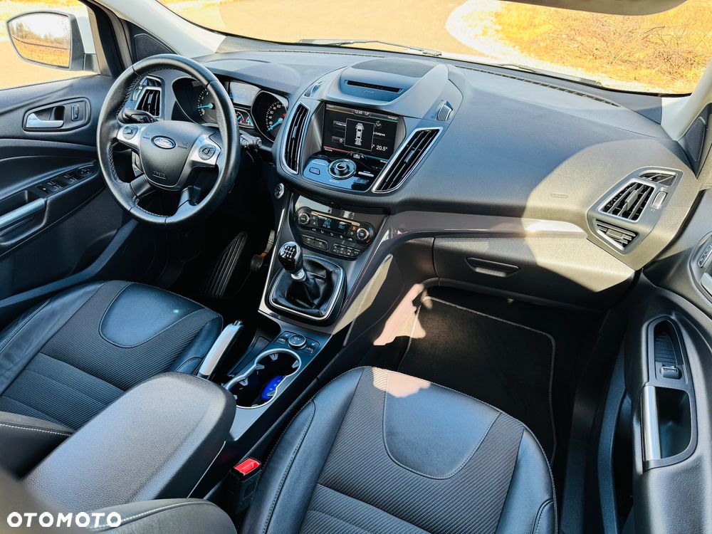 Ford Kuga 1.5 EcoBoost 2x4 Individual - 25