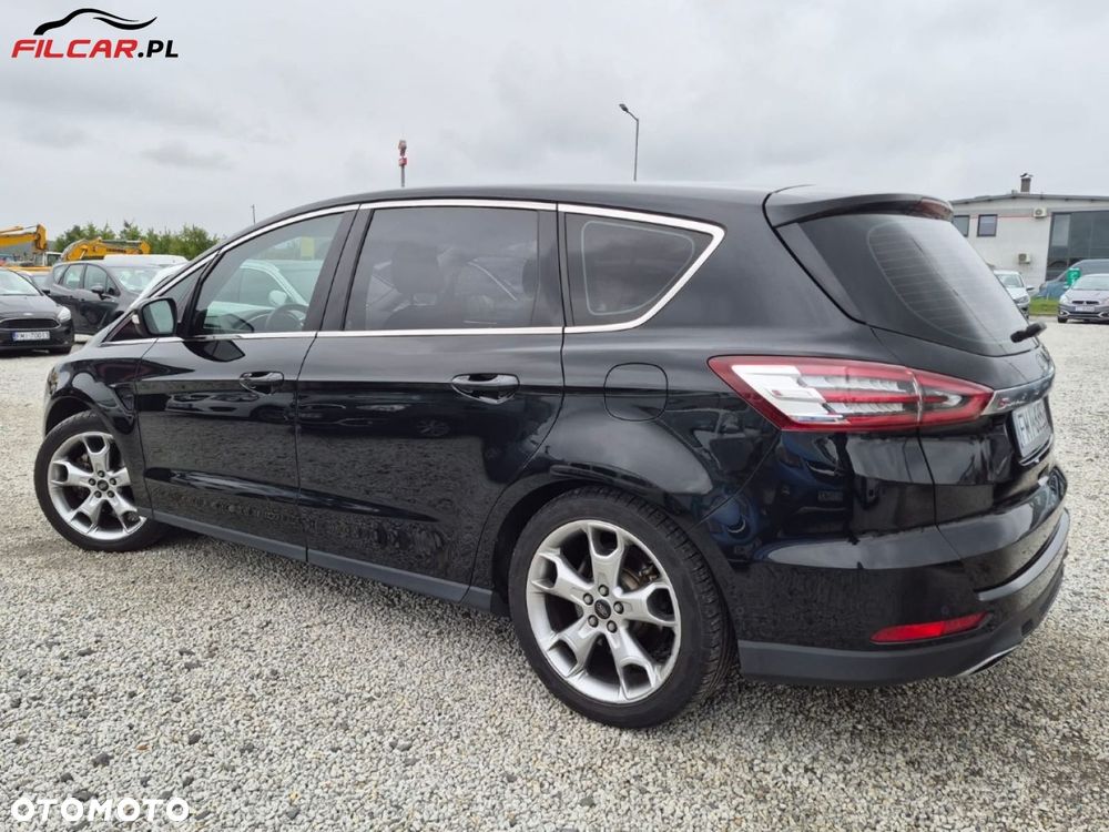 Ford S-Max - 21