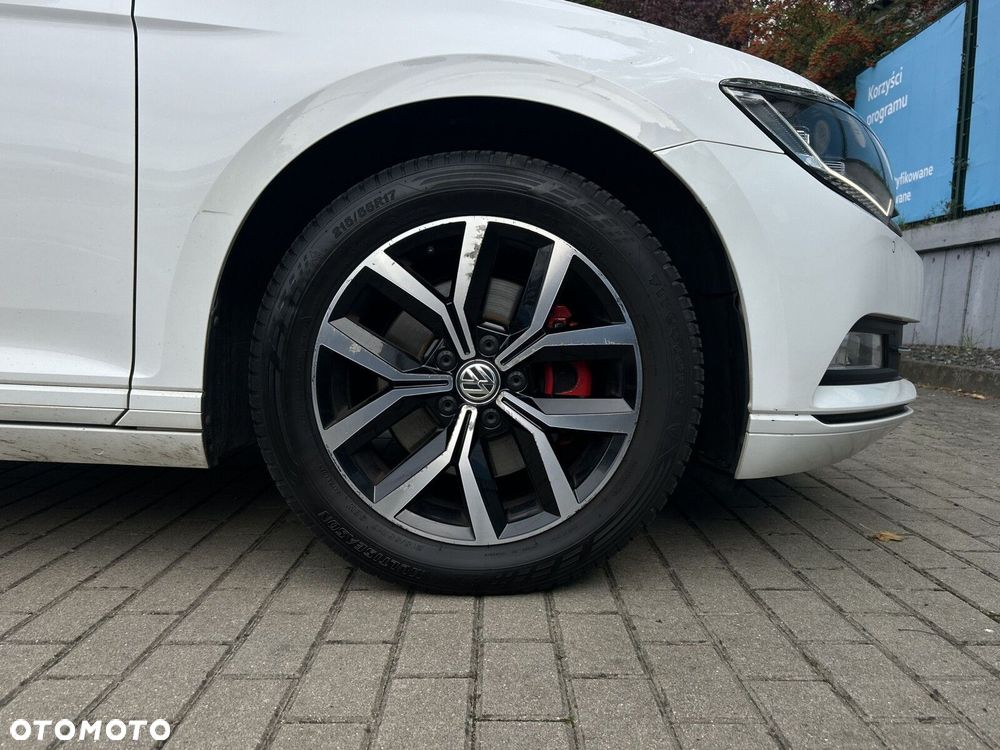 Volkswagen Passat 1.8 TSI BMT Comfortline - 25