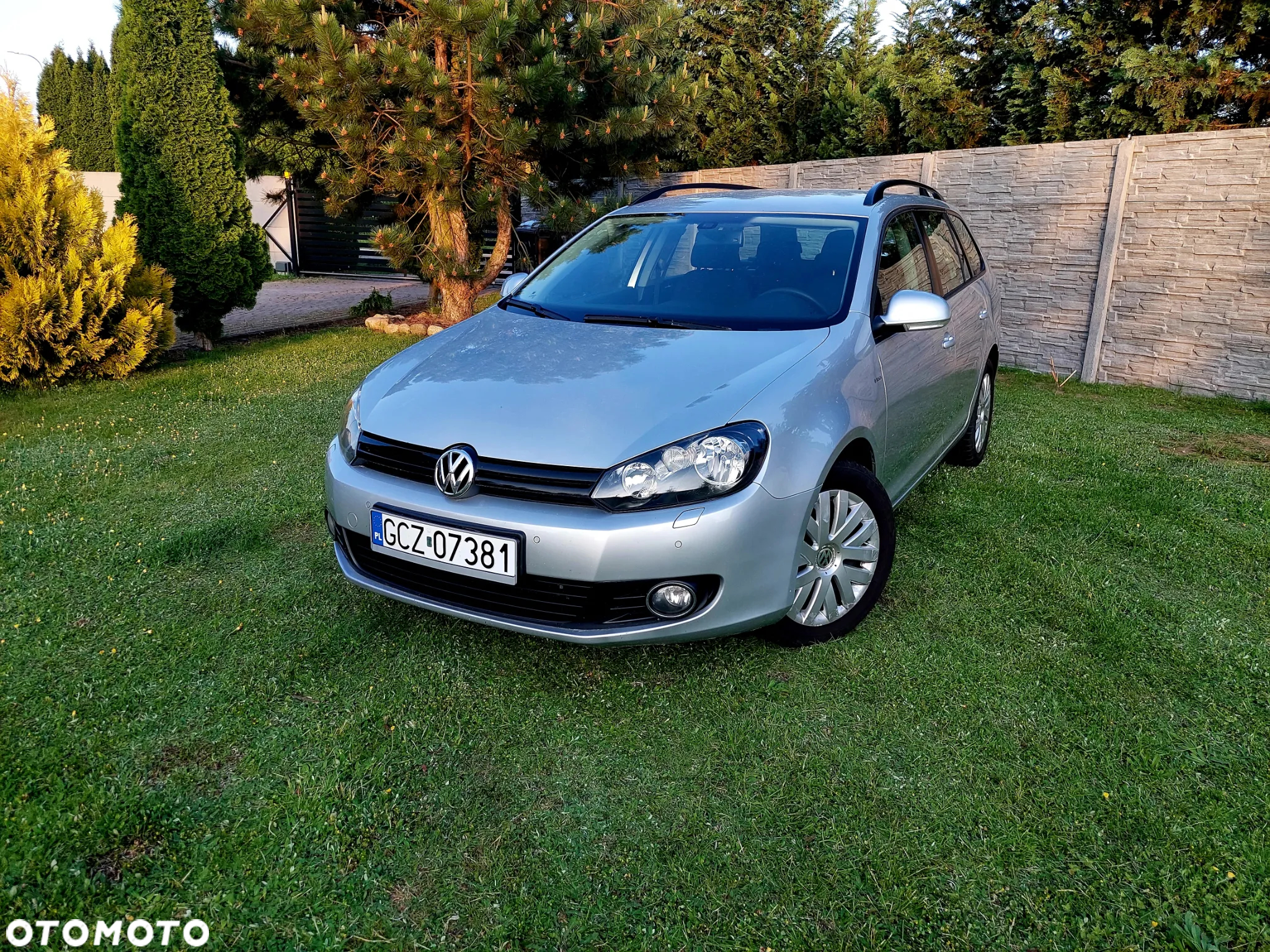 Volkswagen Golf 1.6 TDI DPF BlueMotion Technology Comfortline - 3