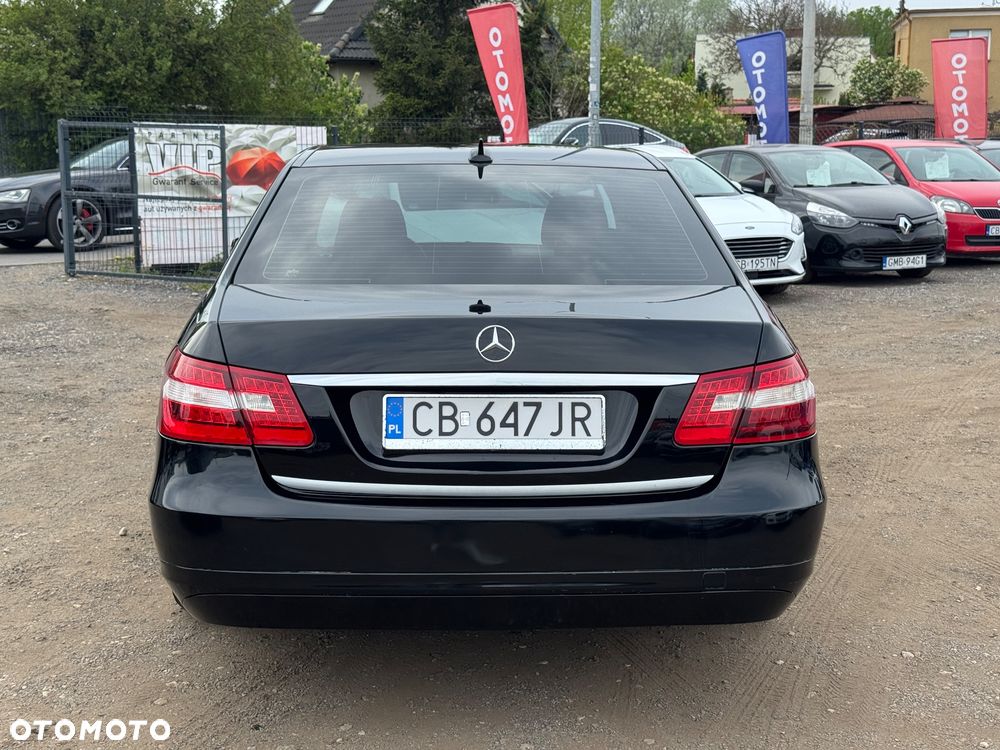 Mercedes-Benz Klasa E 200 CDI DPF BlueEFFICIENCY Automatik - 16