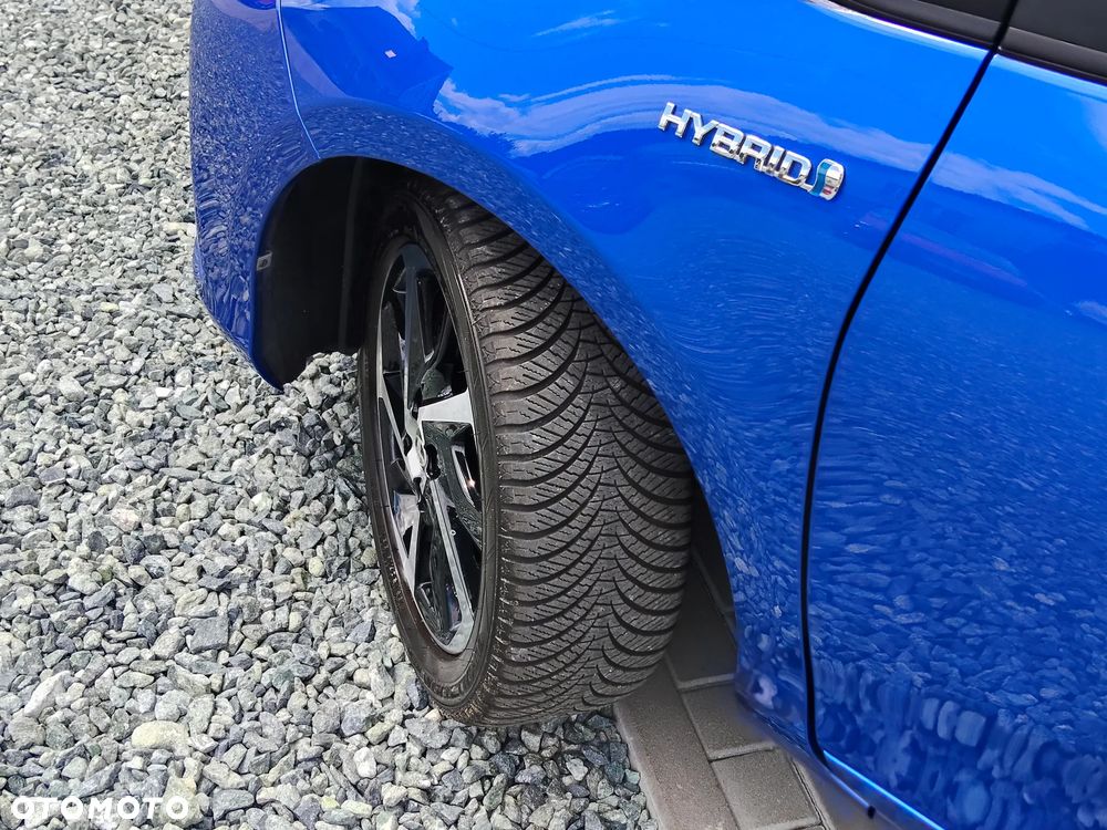 Toyota Yaris Hybrid 100 Premium - 6
