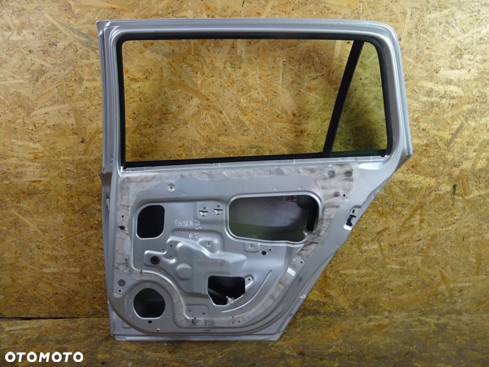 DRZWI PRAWY TYŁ OPEL ASTRA III H LIFT 1.7CDTI - 5