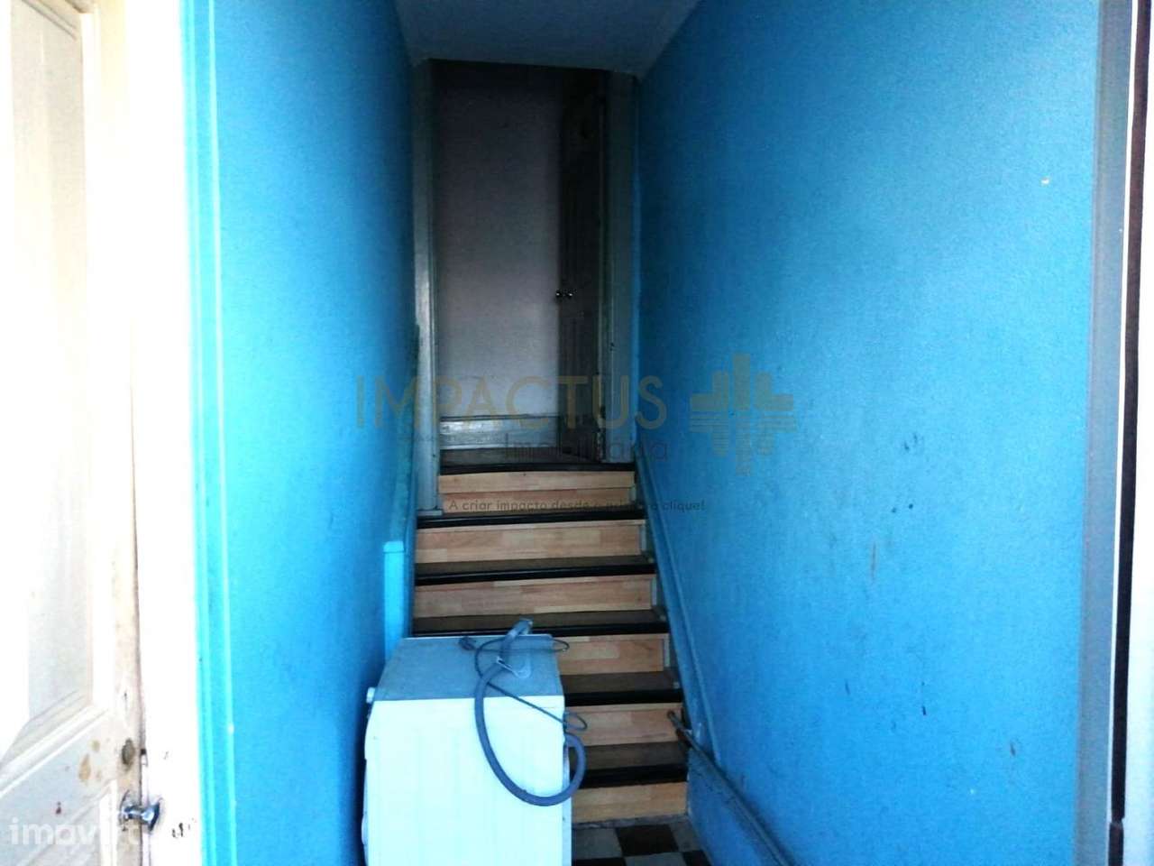 Moradia para restauro próximo da Estação Campanhã - Grande imagem: 3/29