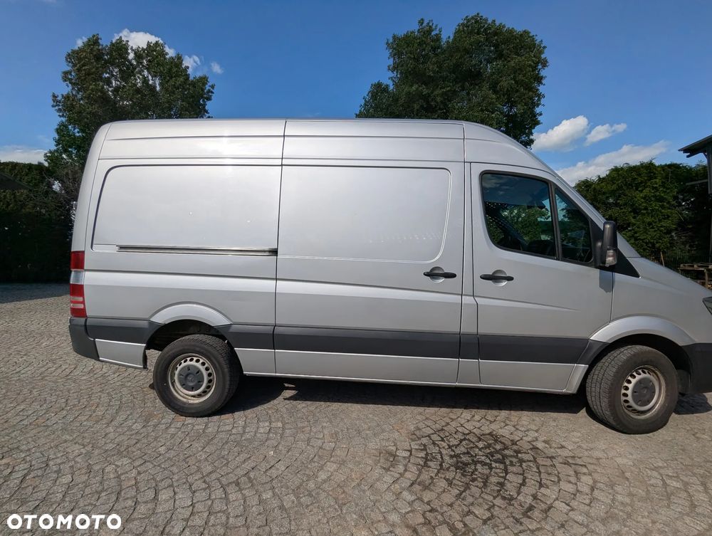 Mercedes-Benz Sprinter - 4