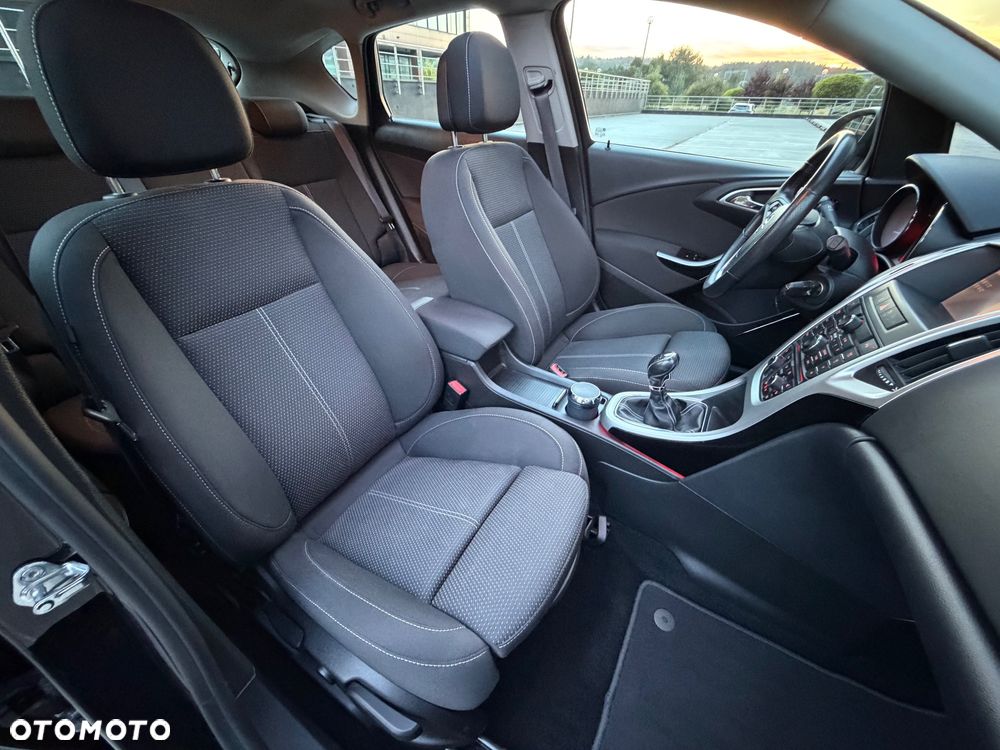 Opel Astra 1.4 T Sport - 31
