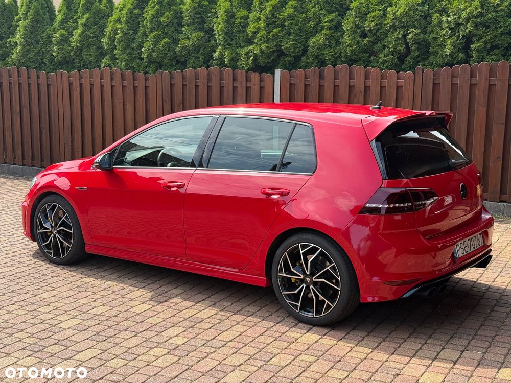 Volkswagen Golf - 5