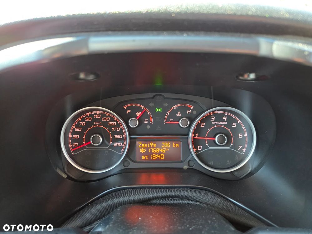 Fiat Doblo Maxi Dynamic - 32