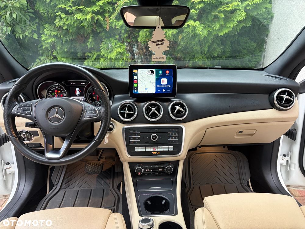 Mercedes-Benz CLA 250 4-Matic - 12