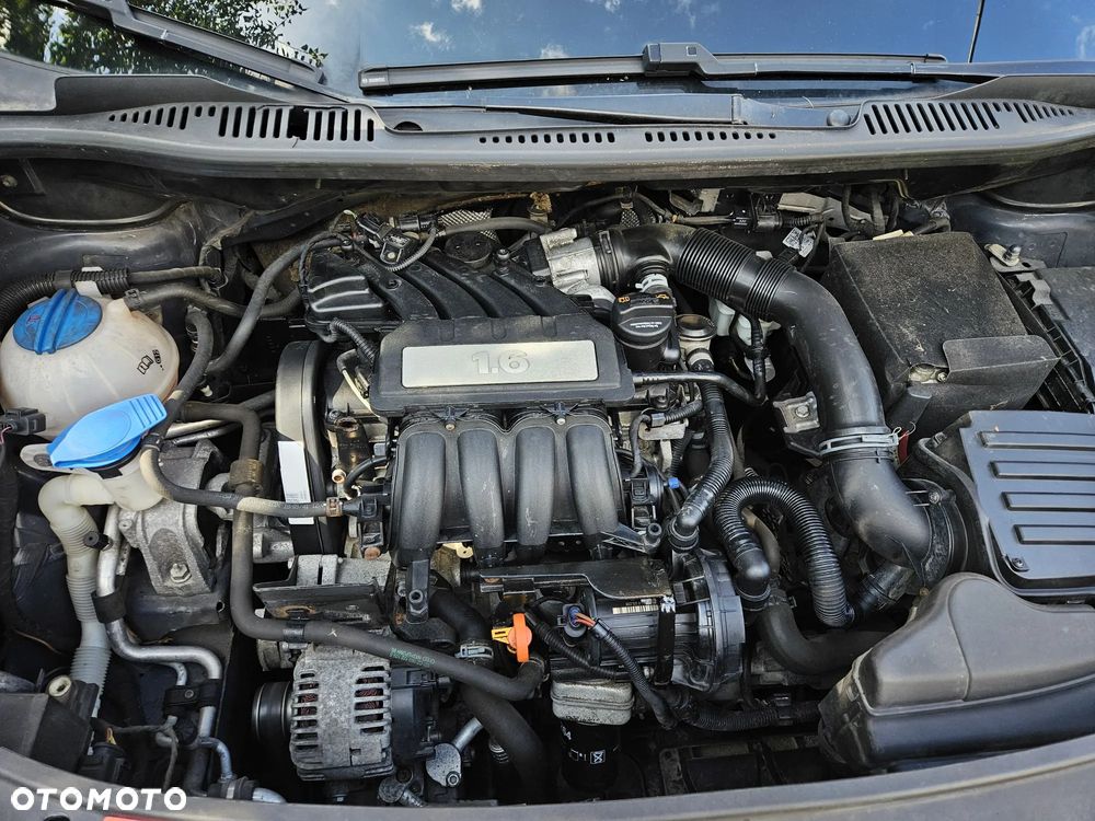 Volkswagen Touran 1.6 Freestyle - 10