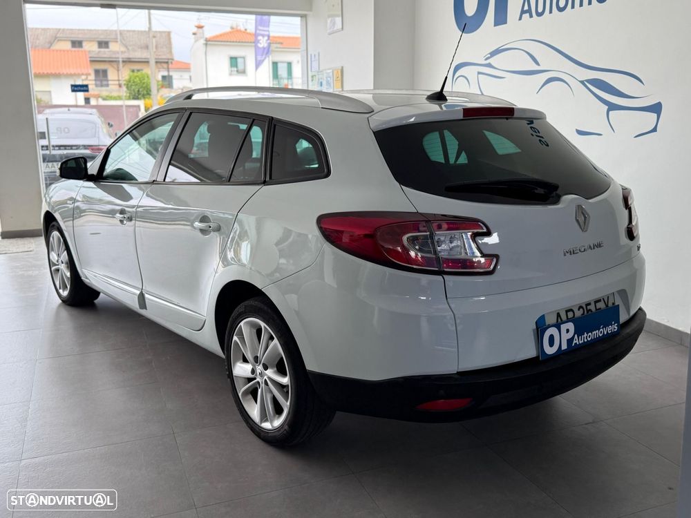 Renault Mégane Sport Tourer 1.2 TCE Limited SS - 3