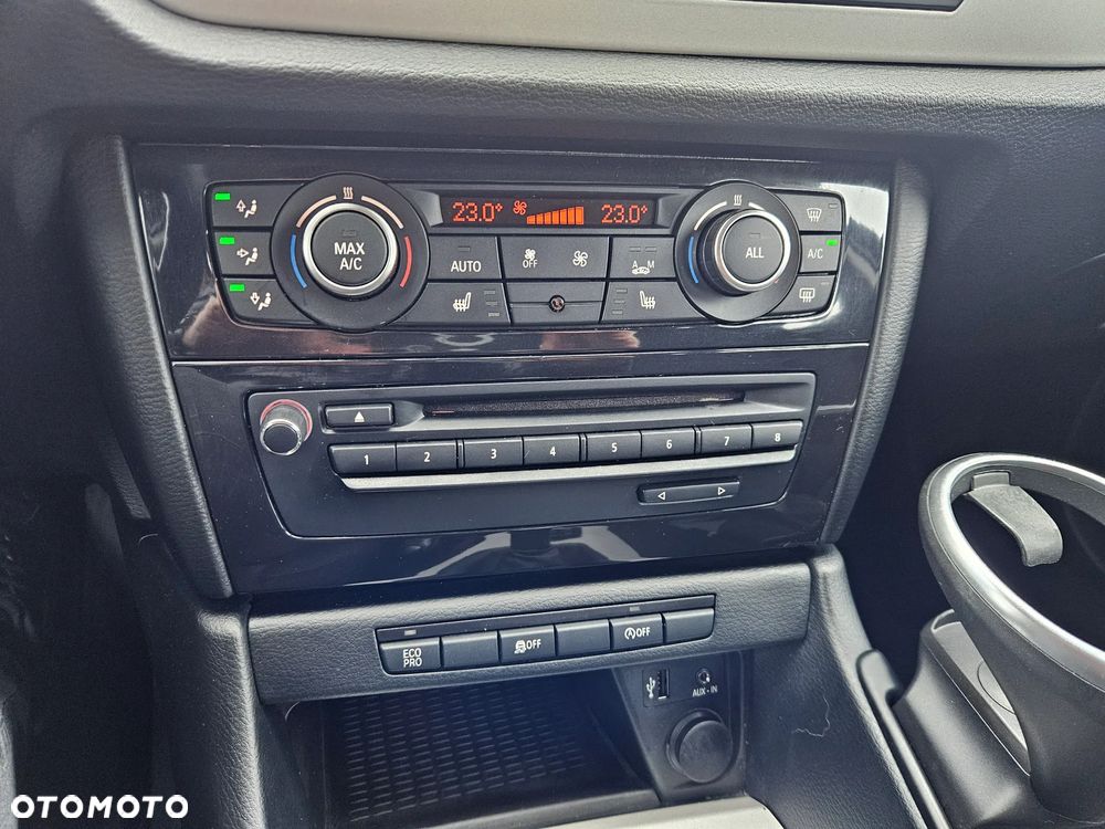 BMW X1 sDrive18d xLine - 15