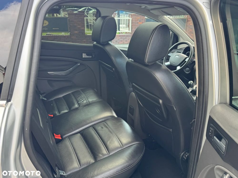 Ford Kuga 2.0 TDCi 4x4 Titanium - 12