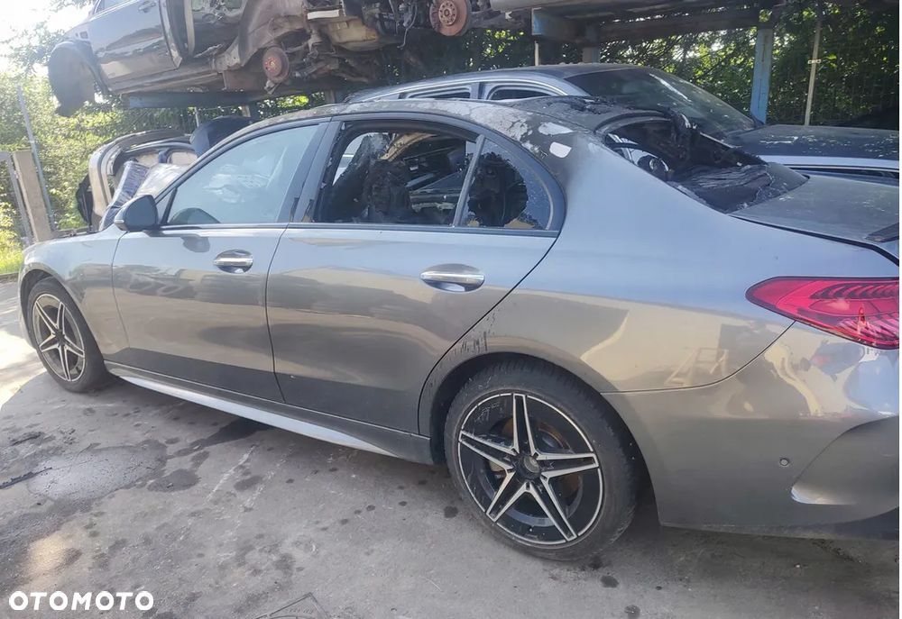 MERCEDES C W206 AMG SEDAN PRÓG SŁUPEK LEWY - 1