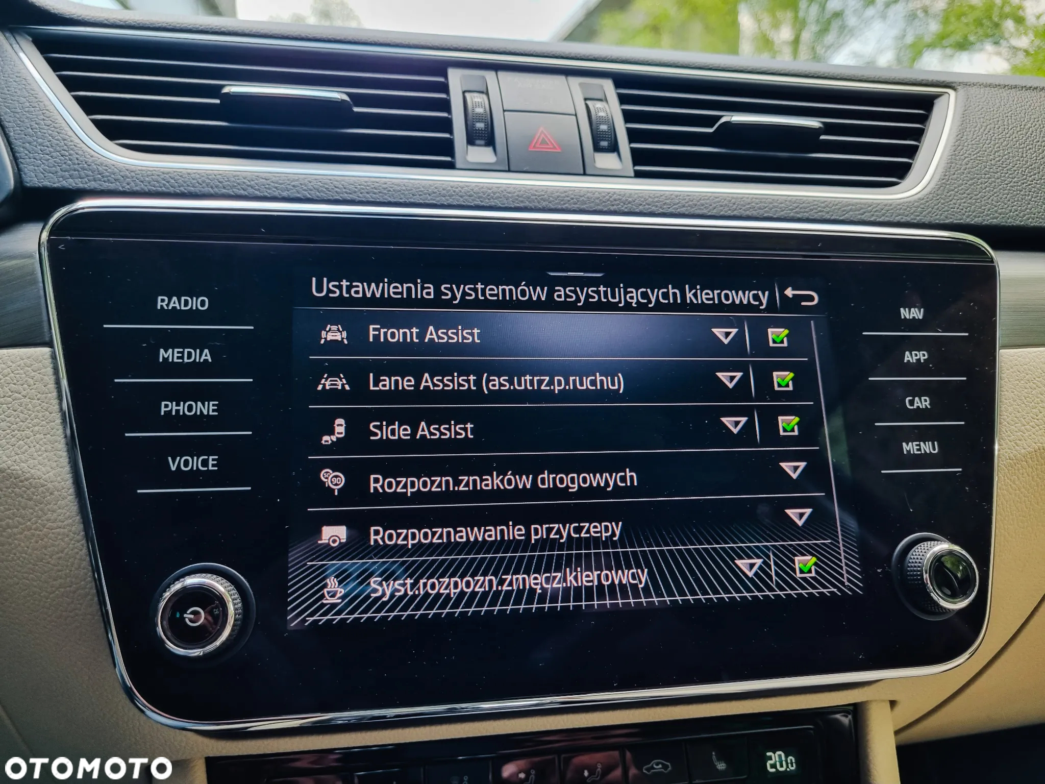 Skoda Superb 1.5 TSI Style DSG - 38