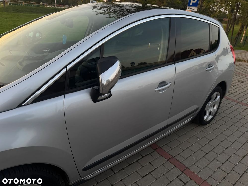 Peugeot 3008 2.0 HDi Allure - 13