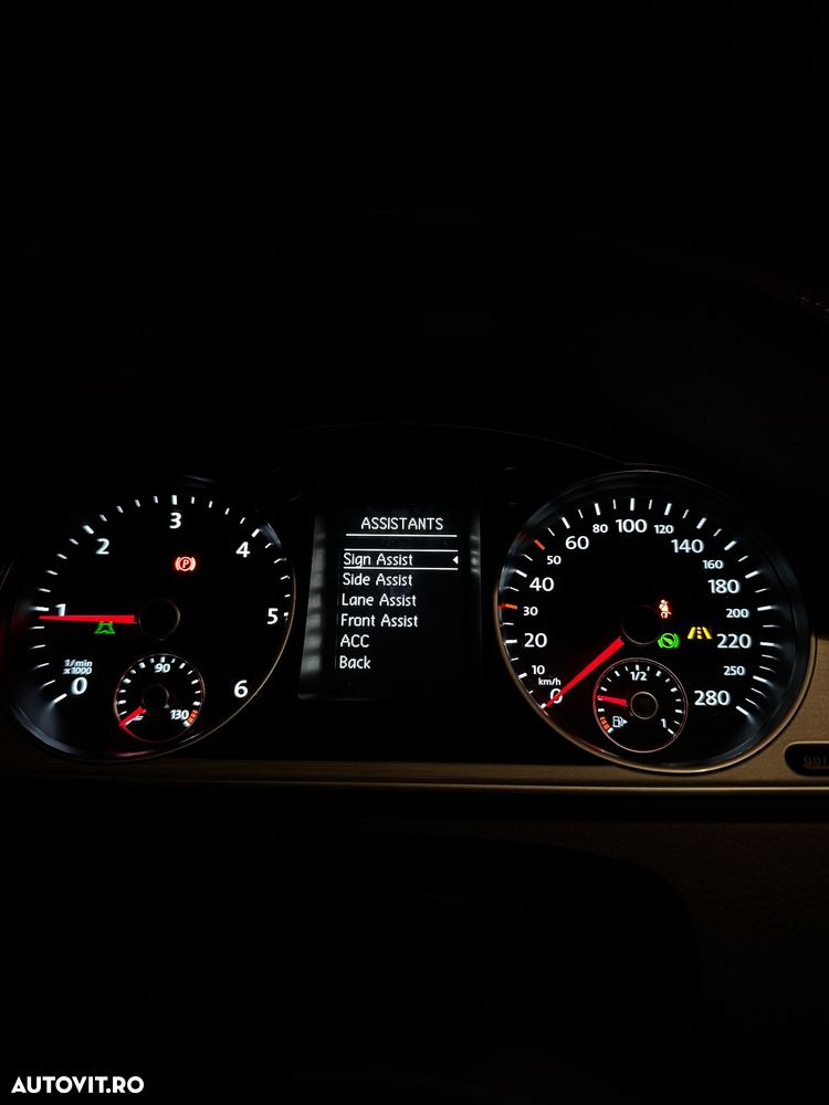 Volkswagen Passat CC 2.0 TDI 4Motion BlueMotion Technology DSG - 12