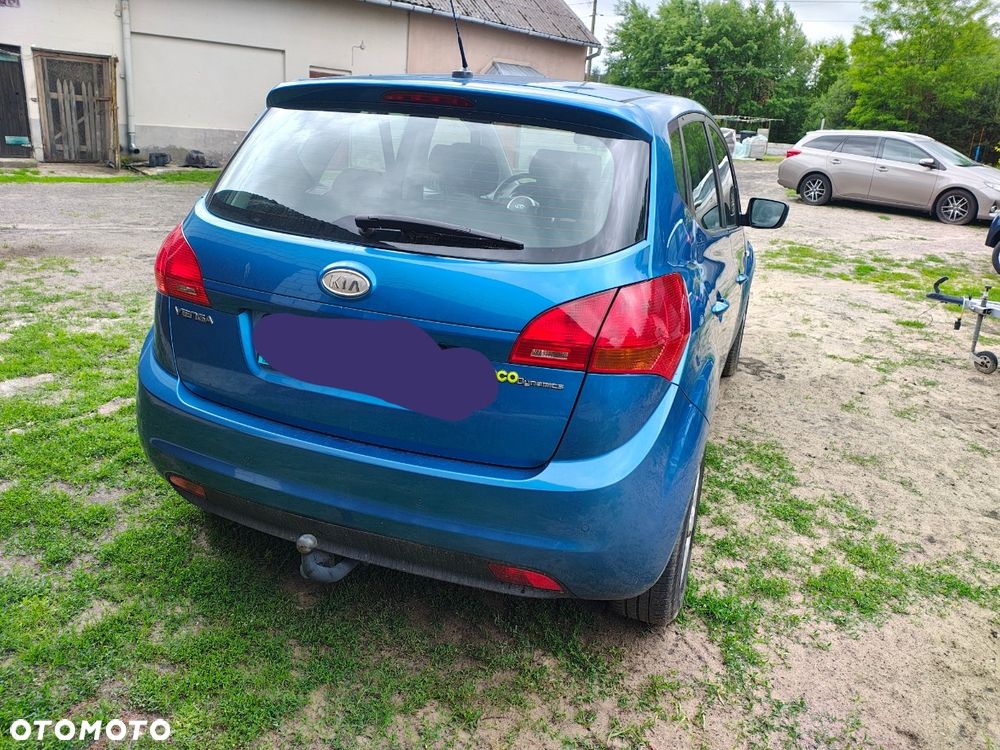 Kia Venga - 3