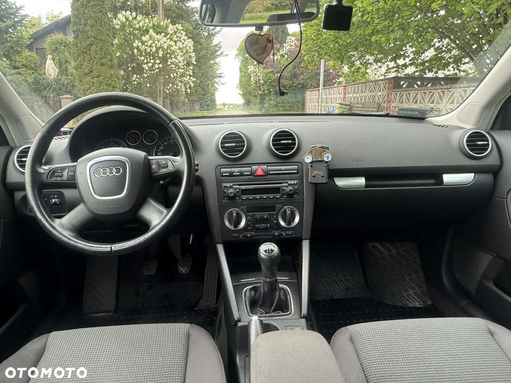 Audi A3 Sportback 1.9 TDI Ambiente - 9