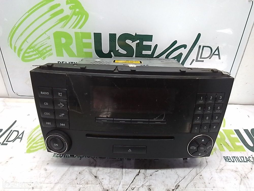 Auto-Radio Mercedes-Benz M-Class (W164) - 1
