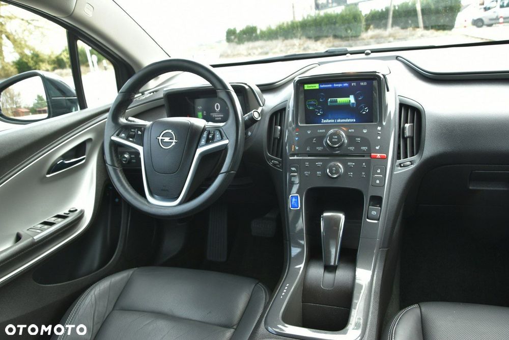 Opel Ampera - 10