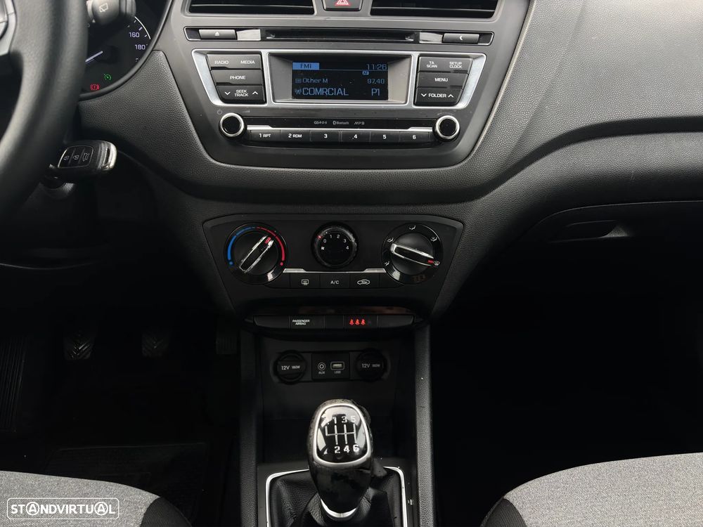 Hyundai i20 1.1 CRDi Comfort - 15