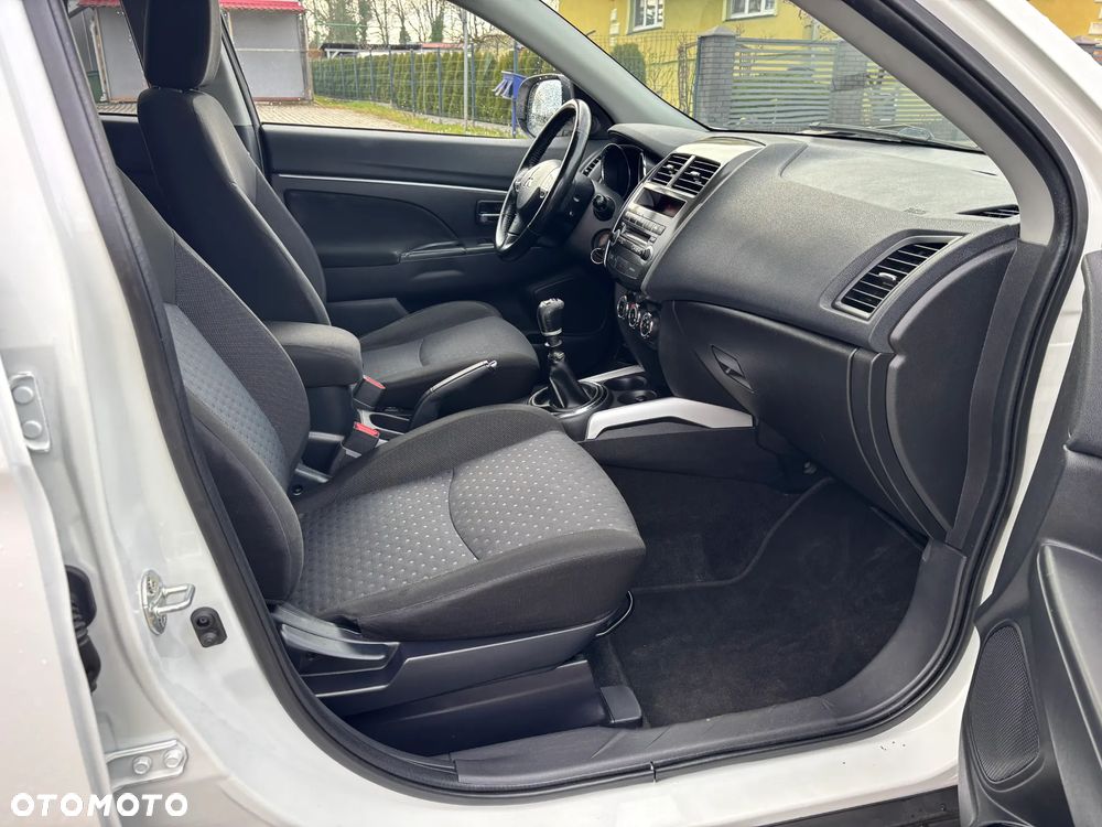 Mitsubishi ASX 1.8 DI-D 2WD Inform - 8