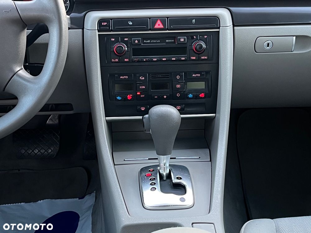 Audi A4 Limousine - 19