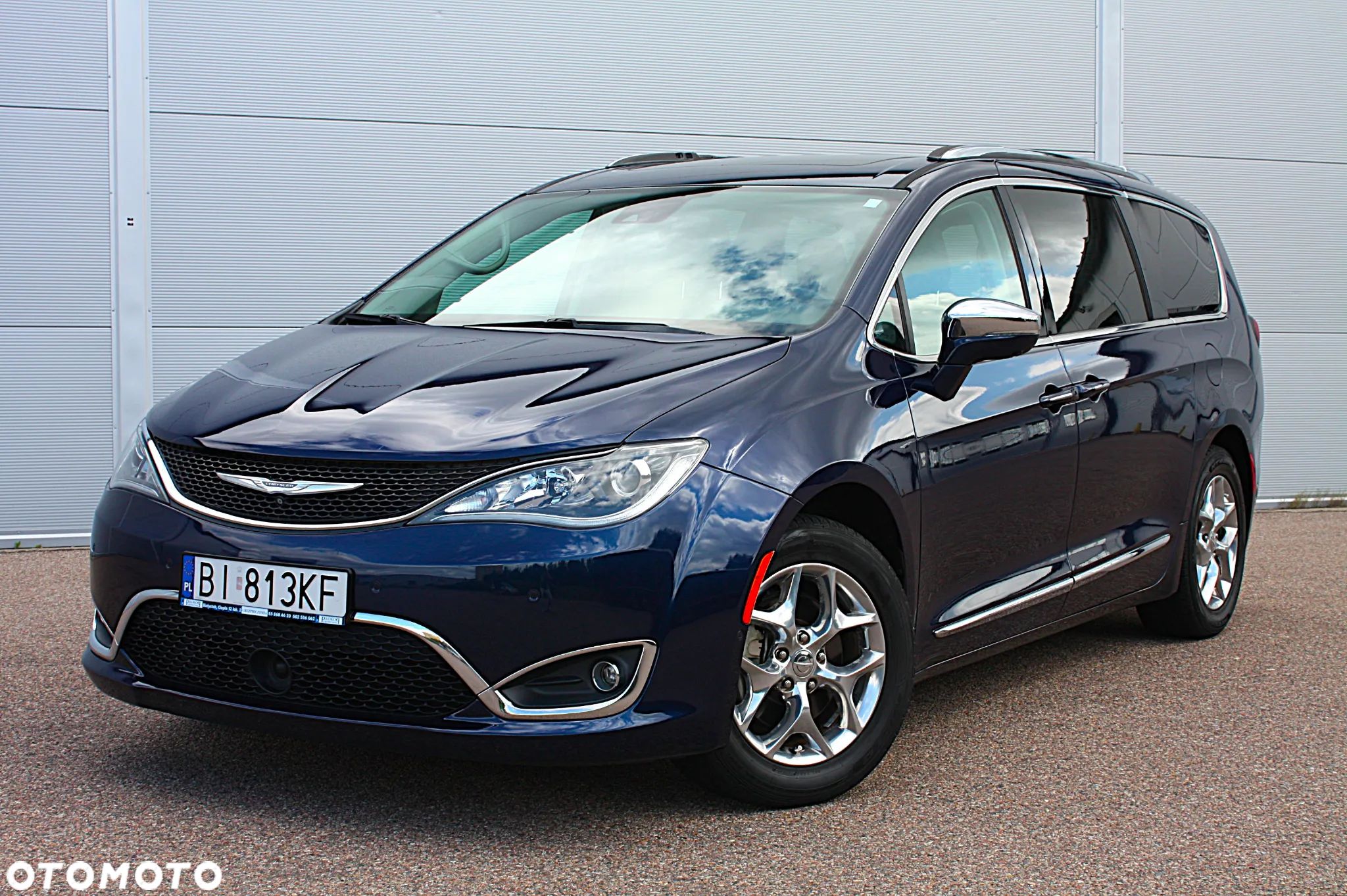 Chrysler Pacifica - 1