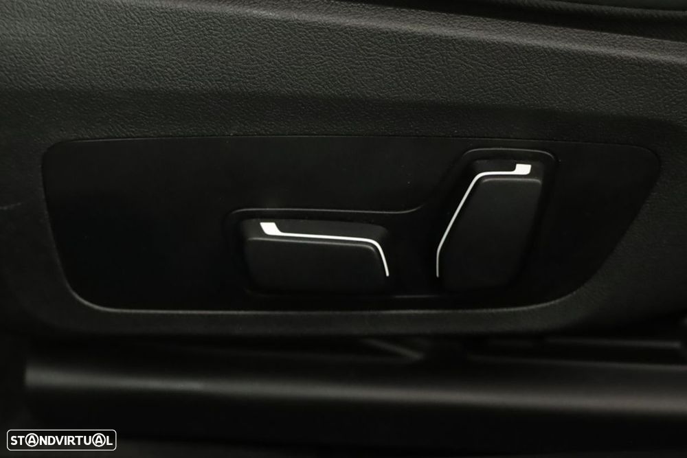 BMW 420 d Desportiva M Auto - 26