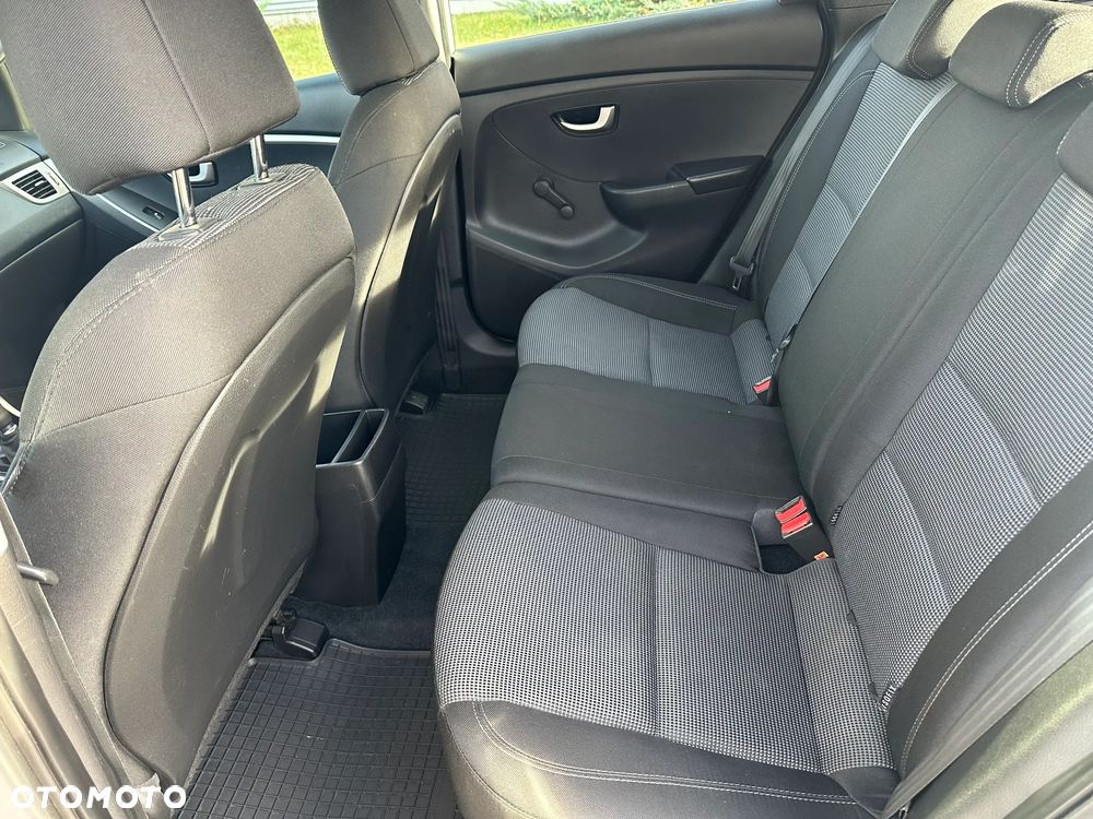 Hyundai i30 1.4 CRDi Comfort - 9