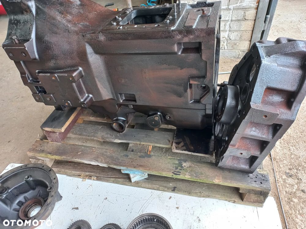 Powercomamd,New Holland, Case, wał przekładni skrzyniowej,koło zębate,piasta cnh,powershift,wałek zębaty,kosz sprzęgłowy,obudowa kosza,obudowa skrzyni biegów,5179510,87312865,87553312,87553310,87553311,5171871,87553309,87312329,5183141,4713781,047328863,5179507,5179508,769316391, - 6