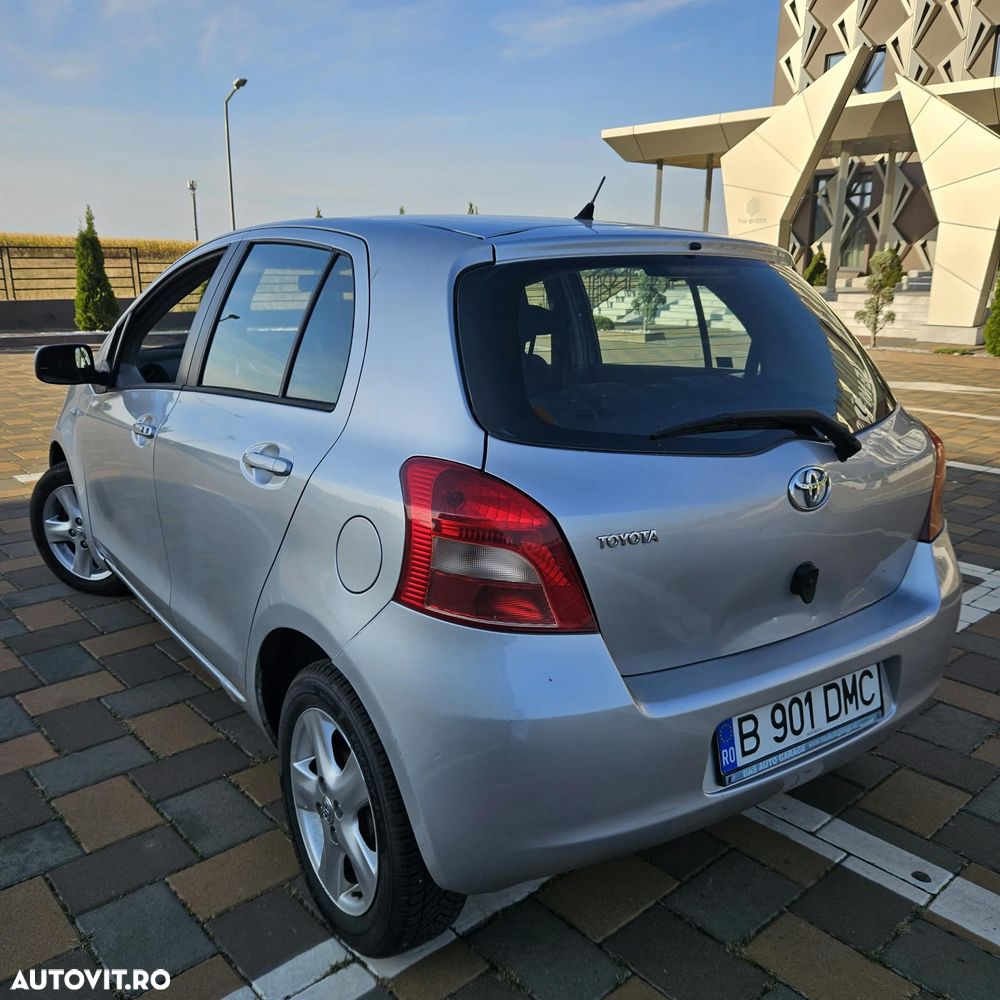 Toyota Yaris - 5