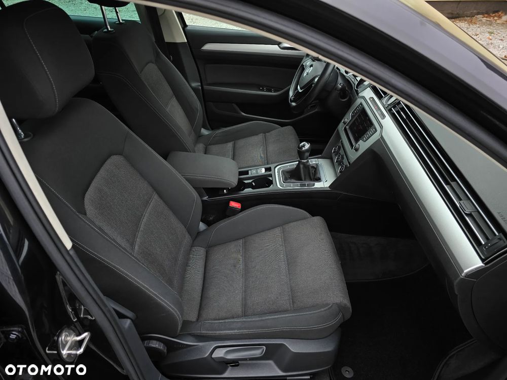 Volkswagen Passat 1.4 TSI BMT ACT Comfortline - 20