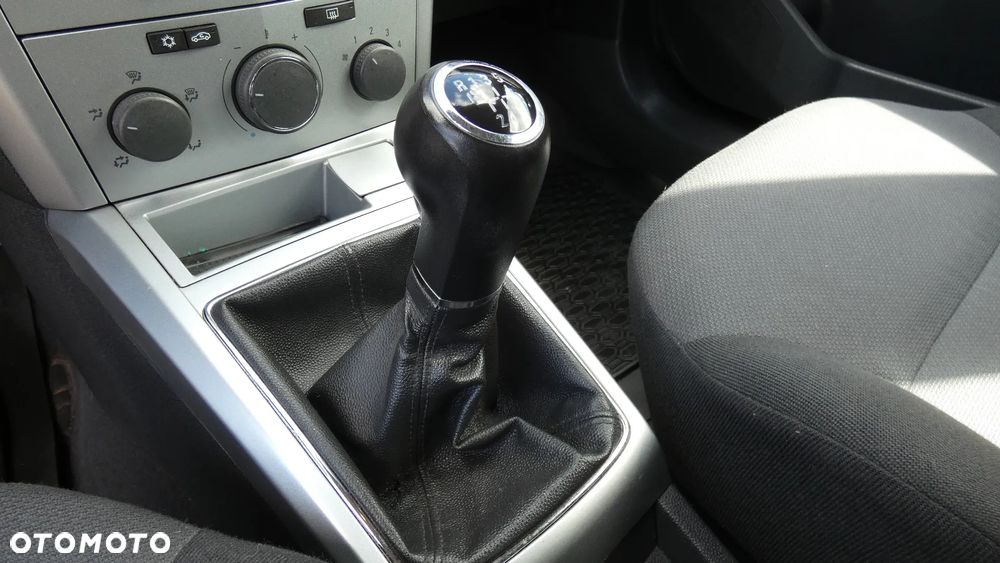 Opel Astra 1.6 Edition - 22