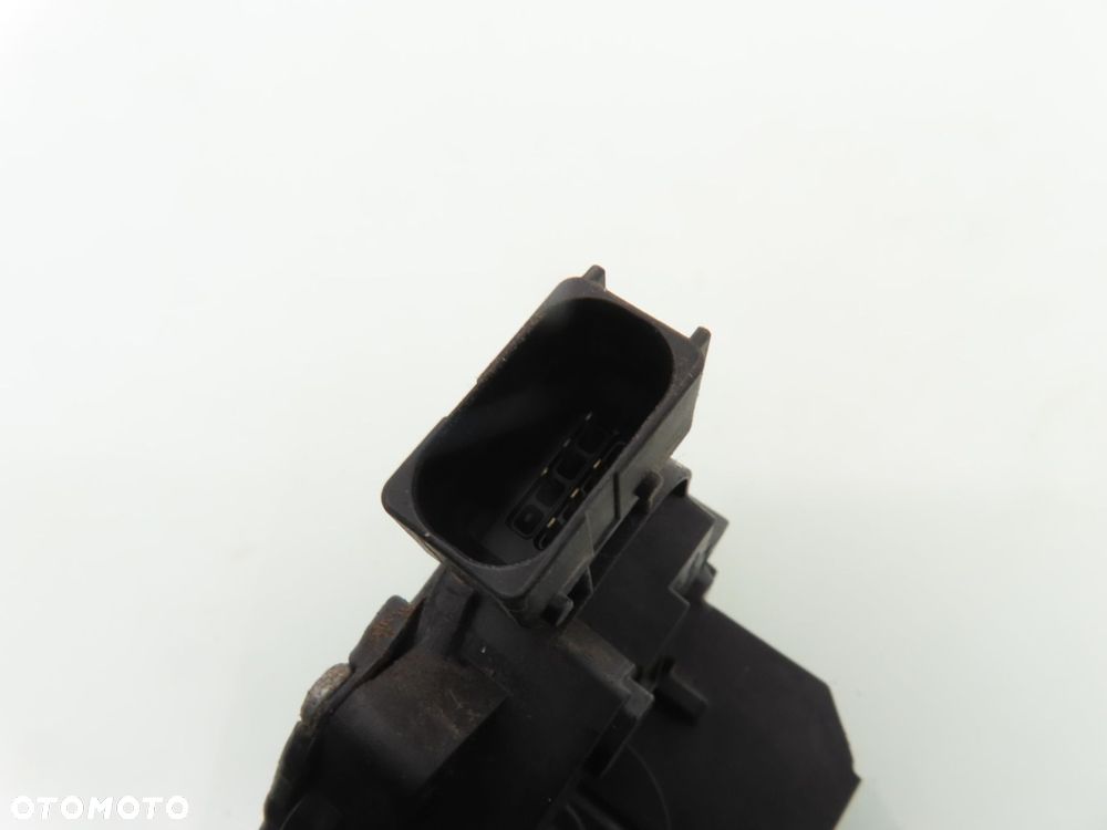 ZAMEK LEWY PRZEDNI FIAT GRANDE PUNTO (199_) 55702897 - 3