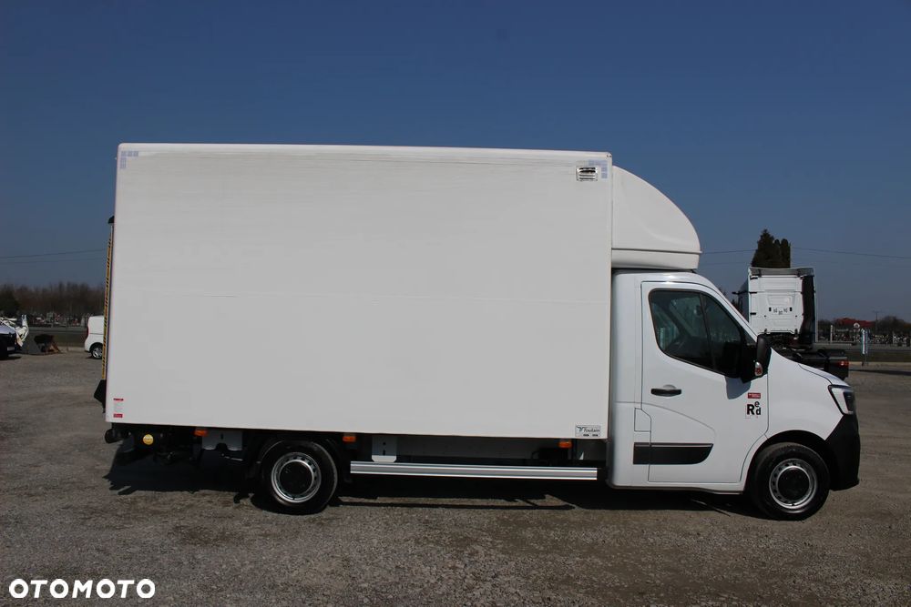 Renault MASTER *2.3 DCI 145 KM*/KONTENER+ WINDA 750/ KLIMA/ MANUAL /*SERWIS FR*/ STAN IDEALNY / - 10